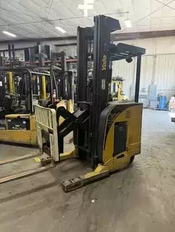 Reach Trucks 2012  Yale NR035DA (3)