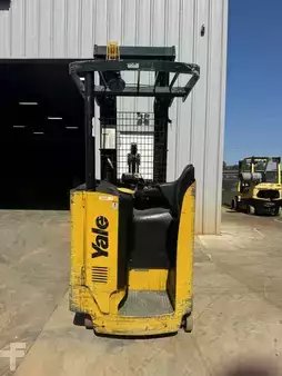 Reach Trucks 2012  Yale NR035DA (4)