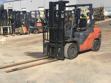 Propane Forklifts 2016  Toyota 8FGU32 (1)