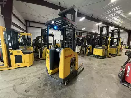 Reach Trucks 2014  Yale NR035EB (4)