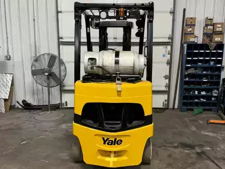 Propane Forklifts 2016  Yale GLC050VX (8)