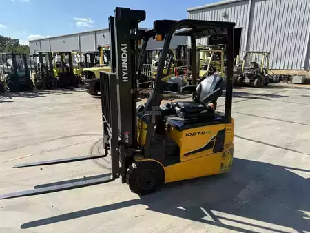 3-Wheel Electric 2016  Hyundai 10BTR-9 (2)