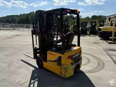 3-Wheel Electric 2016  Hyundai 10BTR-9 (3)