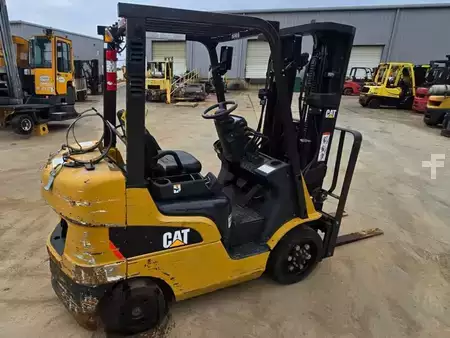 Montacargas GLP 2013  CAT Lift Trucks 2C5000 (5)