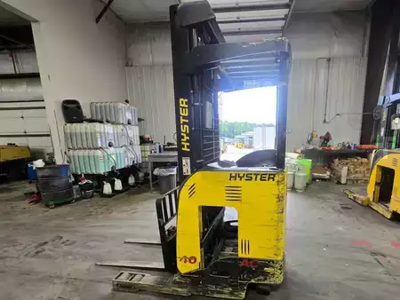 Montacargas Retráctil 2014  Hyster N40ZRS (2)
