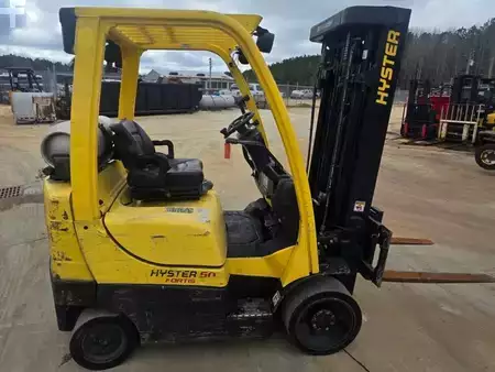Propane Forklifts 2015  Hyster S50FT (2)