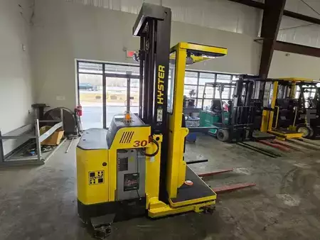 Apilador eléctrico 2017  Hyster R30XM3 (2)