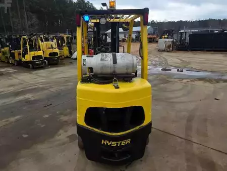 Propane Forklifts 2016  Hyster S70FT (8)