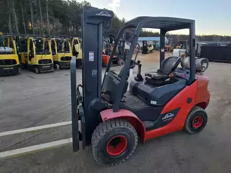 Propane Forklifts 2018  Linde HT25T (3)