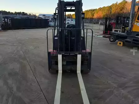 Propane Forklifts 2018  Linde HT25T (7)