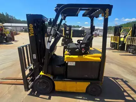4-Wheel Electric 2014  Yale ERC050VG (2)