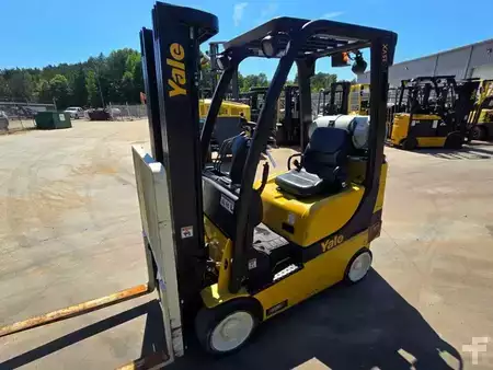 Propane Forklifts 2019  Yale GLC035VX (4)