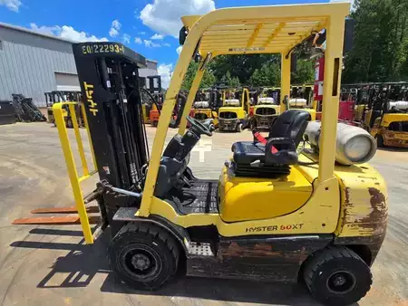 Propane Forklifts 2017  Hyster H50XT (2)