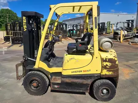 Propane Forklifts 2017  Hyster H50XT (1)