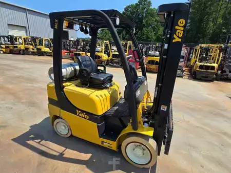Propane Forklifts 2017  Yale GLC050LX (4)