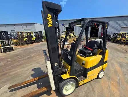 Propane Forklifts 2020  Yale GLC060VX (2)