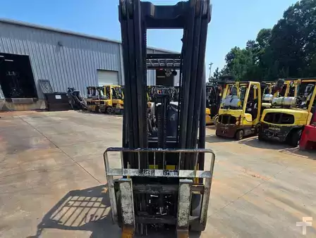 Propane Forklifts 2020  Yale GLC060VX (6)