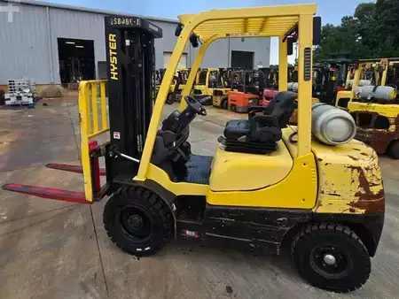 Propane Forklifts 2020  Hyster H60XT (1)