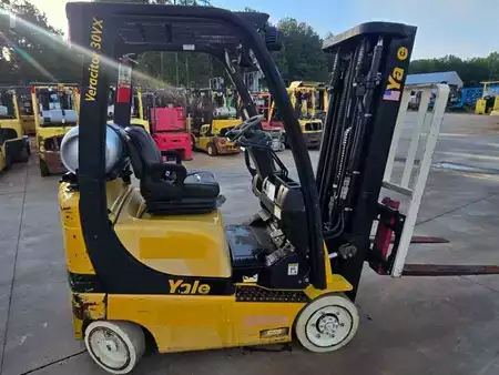 Propane Forklifts 2012  Yale GLC030VX (1)