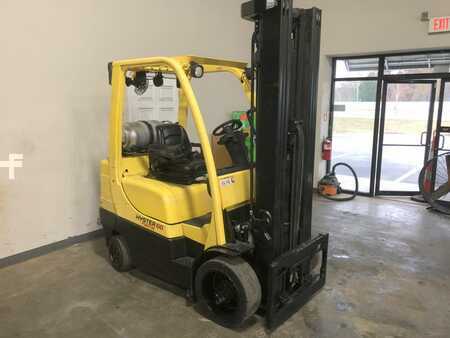 Propane Forklifts 2011  Hyster S60FT (2)