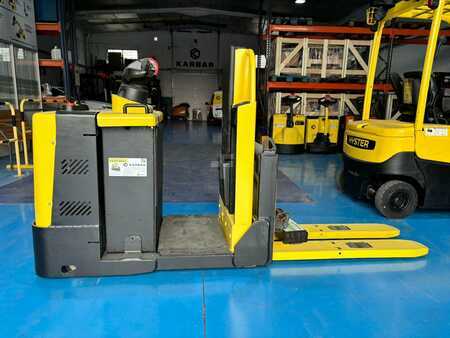 Horizontal Order Pickers 2007  Hyster LO2.0 (2)