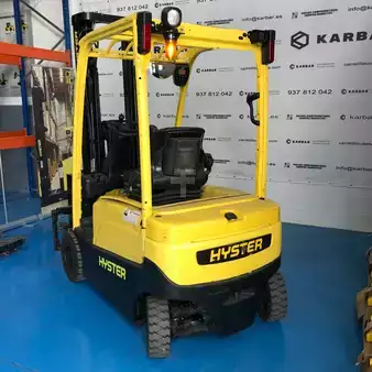 Eléctrica de 4 ruedas 2011  Hyster J1.8XN MWB (1)