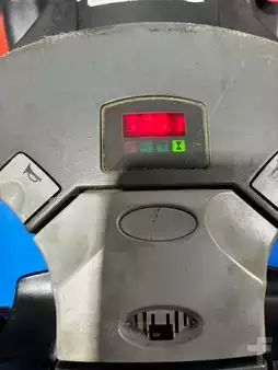 Apilador eléctrico 2007  BT SPE125 (6)