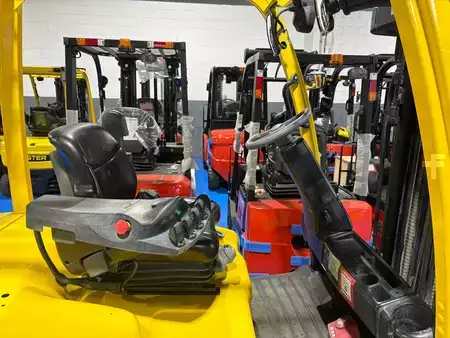 Eléctrica de 4 ruedas 2019  Hyster J3.0XN (2)