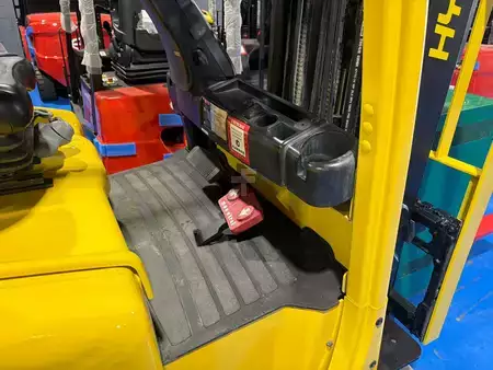 Eléctrica de 4 ruedas 2019  Hyster J3.0XN (3)