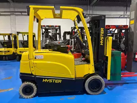 Eléctrica de 4 ruedas 2019  Hyster J3.0XN (1)