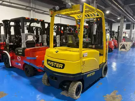 Eléctrica de 4 ruedas 2019  Hyster J3.0XN (9)