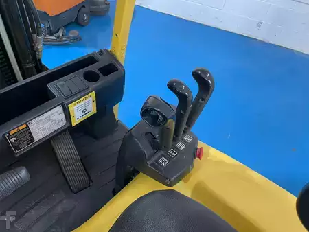 Elektryczne 3-kołowe 2011  Hyster J2.0XNT LWB (4)