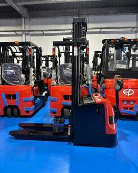 Pallet Stackers 2022  Heli CDD 15 (5)