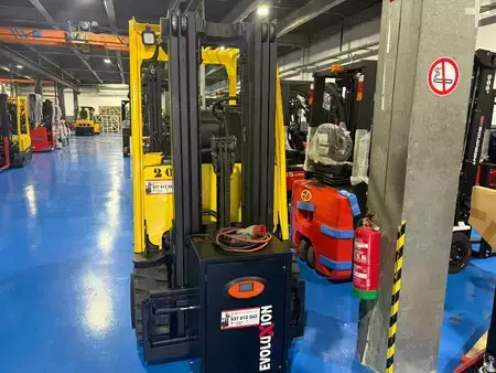 Eléctrica de 4 ruedas 2015  Hyster J2.5XN (7)