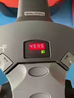 Transpaleta eléctrica 2012  BT LWE200 (5)