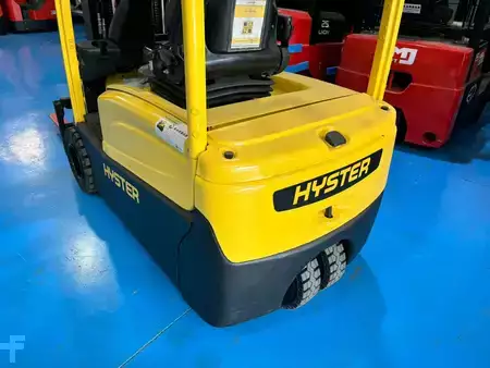 Eléctrica de 3 ruedas 2011  Hyster J2.0XNT LWB (2)
