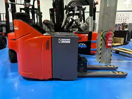 Transpaleta eléctrica 2014  Linde T20SP (1)