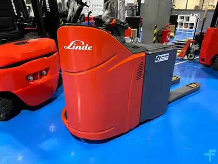 Transpaleta eléctrica 2014  Linde T20SP (2)
