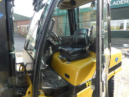 Diesel Forklifts 2013  Yale GDP30VY (5) 