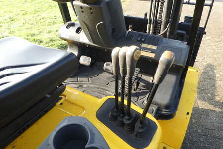 LPG VZV 2015 Hyundai 30L-7 (4)