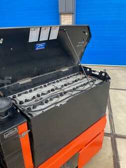 Boční vysokozdvižný vozík 2003  B-P Battioni e Pagani HT 3 EL (8)