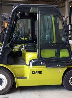 Chariot élévateur diesel 2017  Clark C50sD (5) 