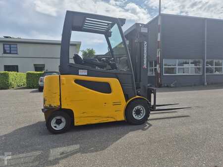 Elektryczne 4-kołowe 2013  Jungheinrich EFG 430K (3)