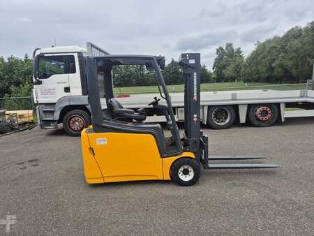 Elektryczne 3-kołowe 2013 Jungheinrich EFG220 (4)