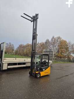 El Truck - 3-hjul 2008 Jungheinrich EFG220 (2)