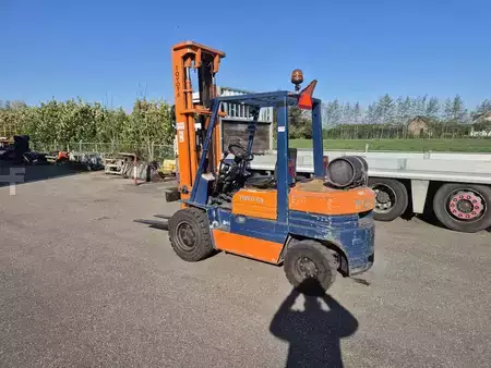Empilhador a gás 1991  Toyota 5FG30 (3)