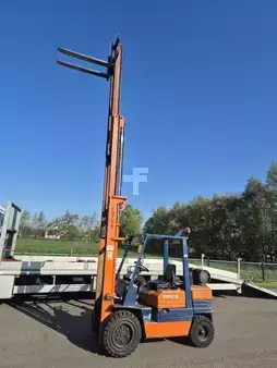Empilhador a gás 1991  Toyota 5FG30 (4)