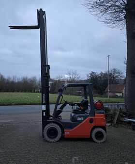 Carretilla elevadora GLP  Toyota 02-8FGF20 (3)