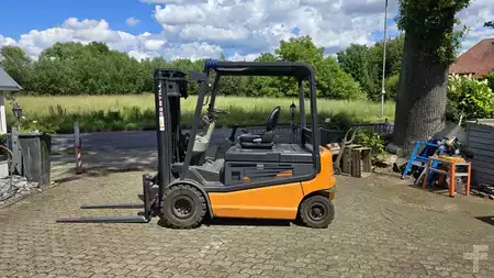 Elektro 4 Rad 2003  Still R60 25L (1)