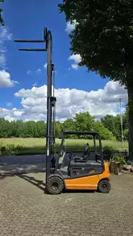 Elektro 4 Rad 2003  Still R60 25L (5)